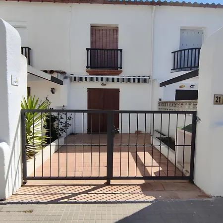 Casita Palau 100m Playa Holiday home
